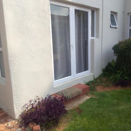 The Apartment On Katherine Street In Central Sandton Johannesburg Exterior photo